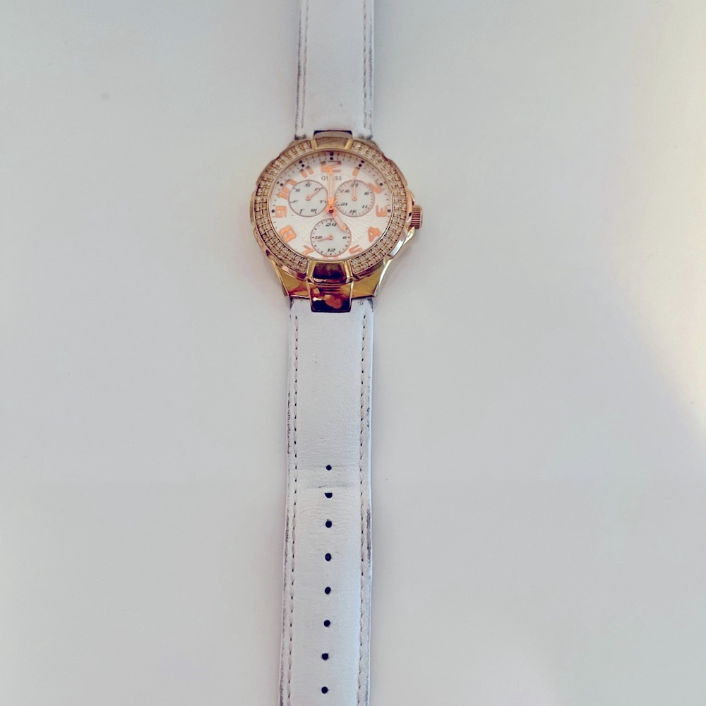 Guess watch. White and gold with rhinestones